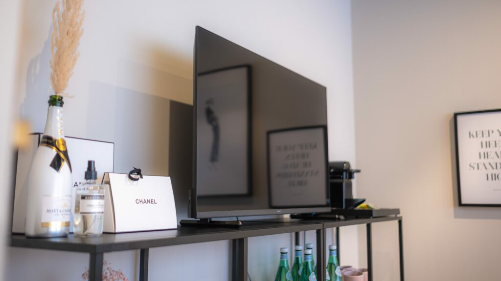 vergaderlocatie arnhem centraal | Coco suite TV